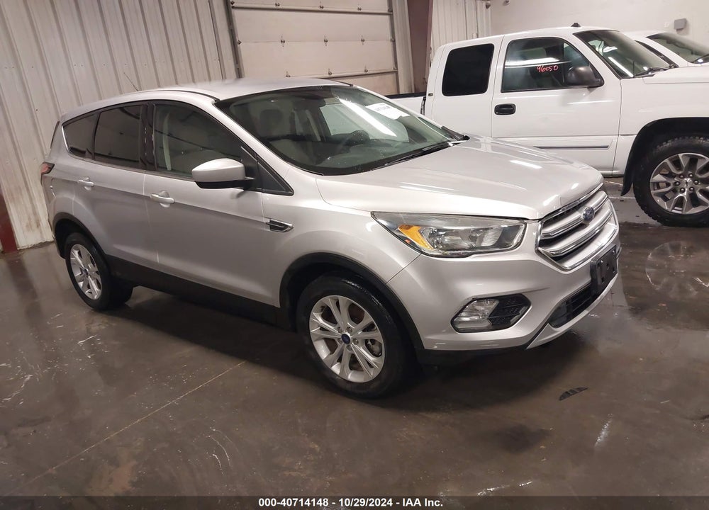 2017 FORD ESCAPE SE VIN: 1FMCU9G95HUE76612