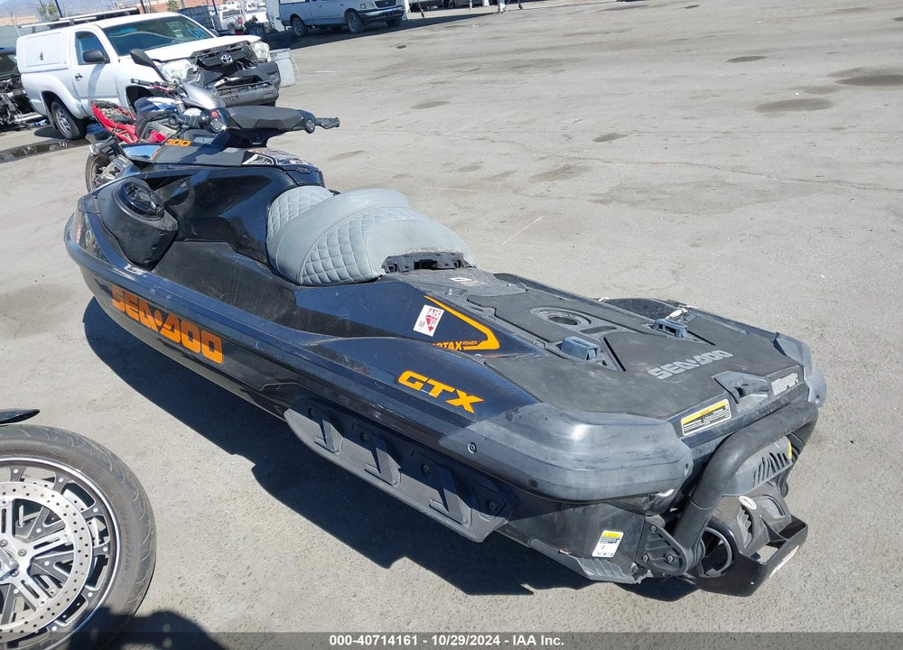 2021 SEADOO GTX-300 LIMITED VIN: 00000YDV36659L021