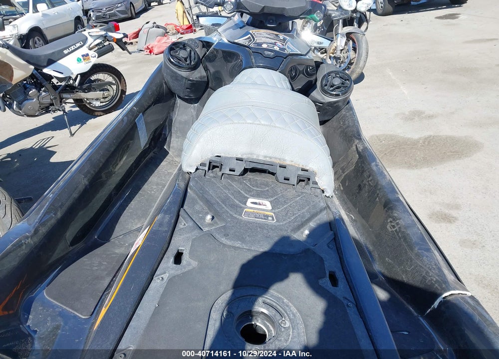 2021 SEADOO GTX-300 LIMITED VIN: 00000YDV36659L021
