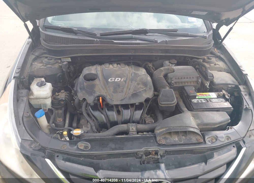 2011 HYUNDAI SONATA VIN: 5NPEB4AC1BH268383