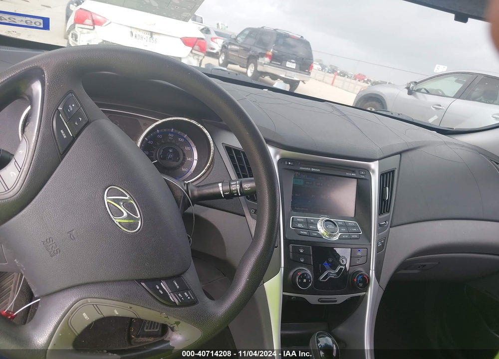 2011 HYUNDAI SONATA VIN: 5NPEB4AC1BH268383