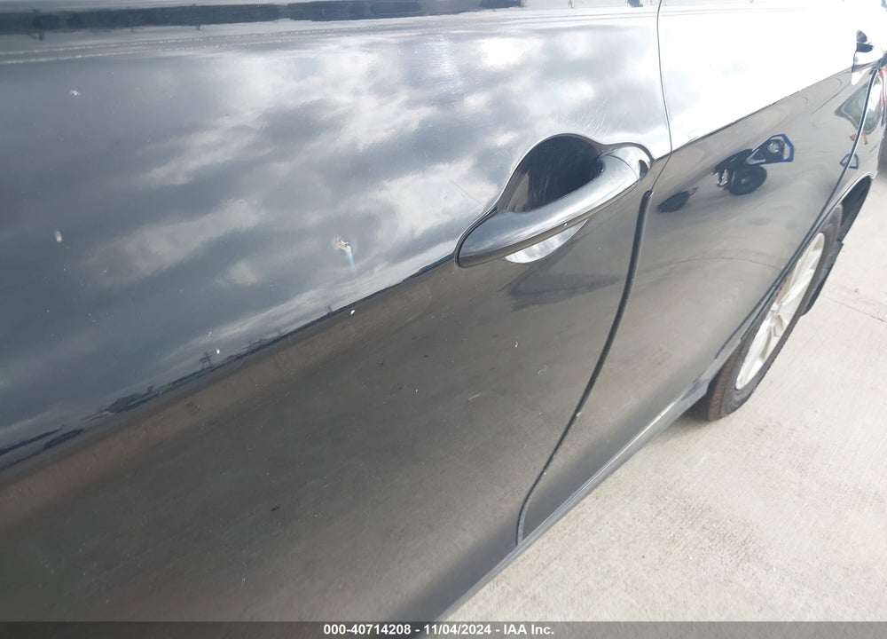 2011 HYUNDAI SONATA VIN: 5NPEB4AC1BH268383