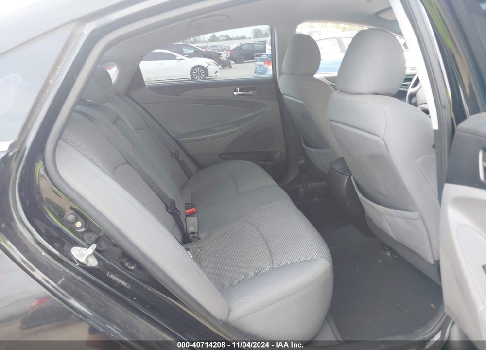 2011 HYUNDAI SONATA VIN: 5NPEB4AC1BH268383