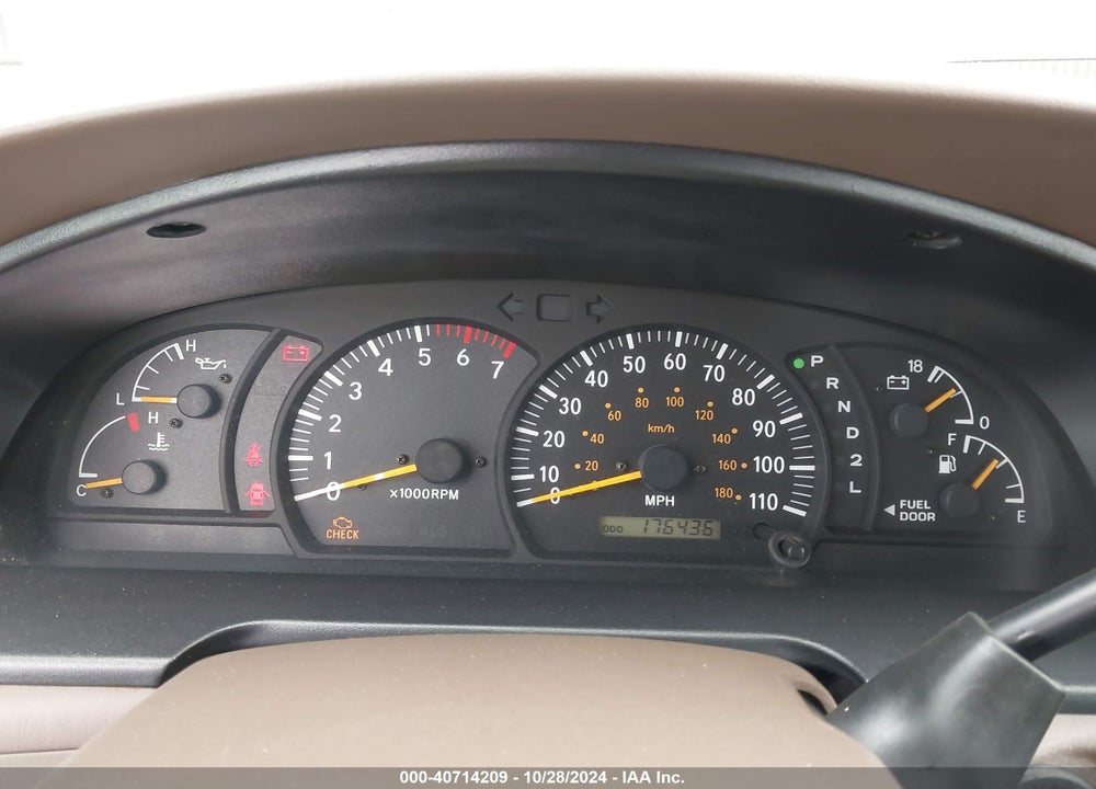 2004 TOYOTA TUNDRA SR5 V8 VIN: 5TBET34184S446829