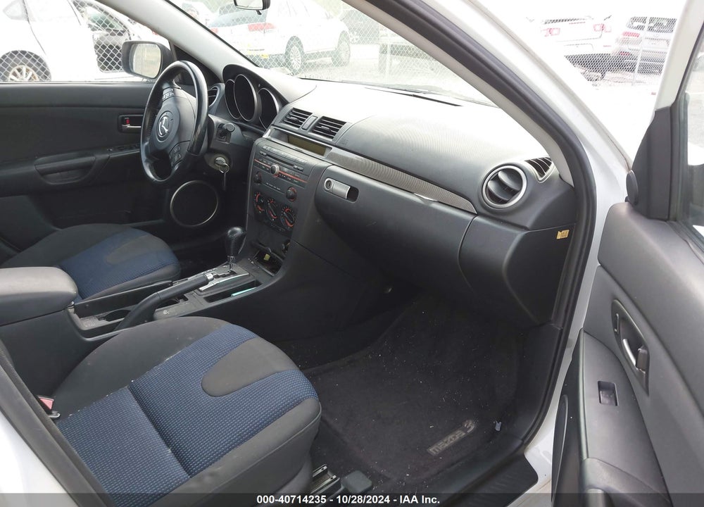 2004 MAZDA 3 S VIN: JM1BK123041102818