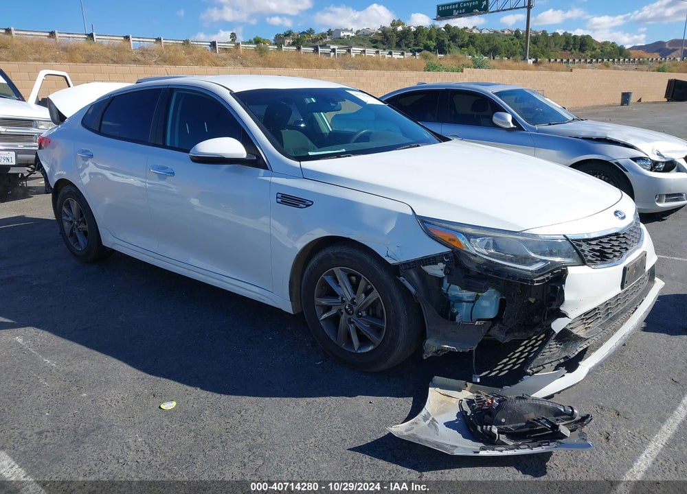 2020 KIA OPTIMA LX VIN: 5XXGT4L32LG389584