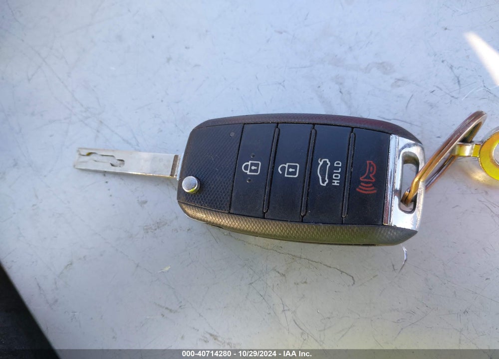 2020 KIA OPTIMA LX VIN: 5XXGT4L32LG389584