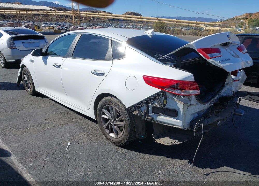 2020 KIA OPTIMA LX VIN: 5XXGT4L32LG389584