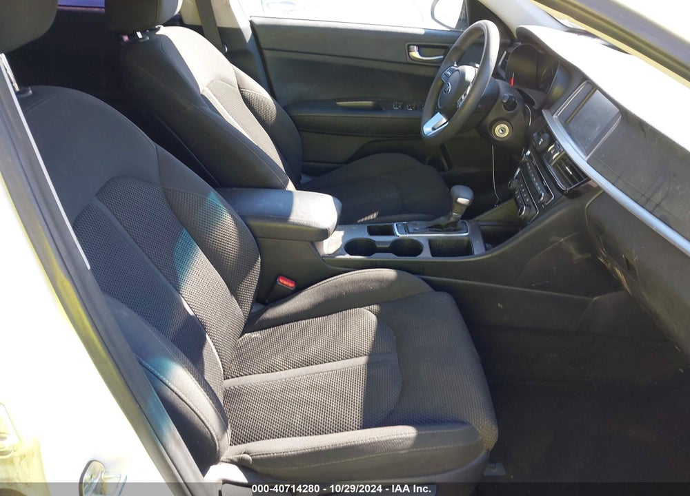 2020 KIA OPTIMA LX VIN: 5XXGT4L32LG389584