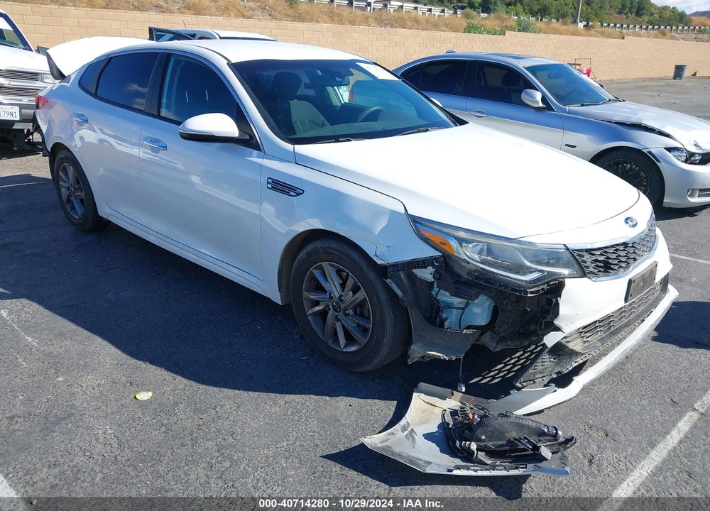 2020 KIA OPTIMA LX VIN: 5XXGT4L32LG389584