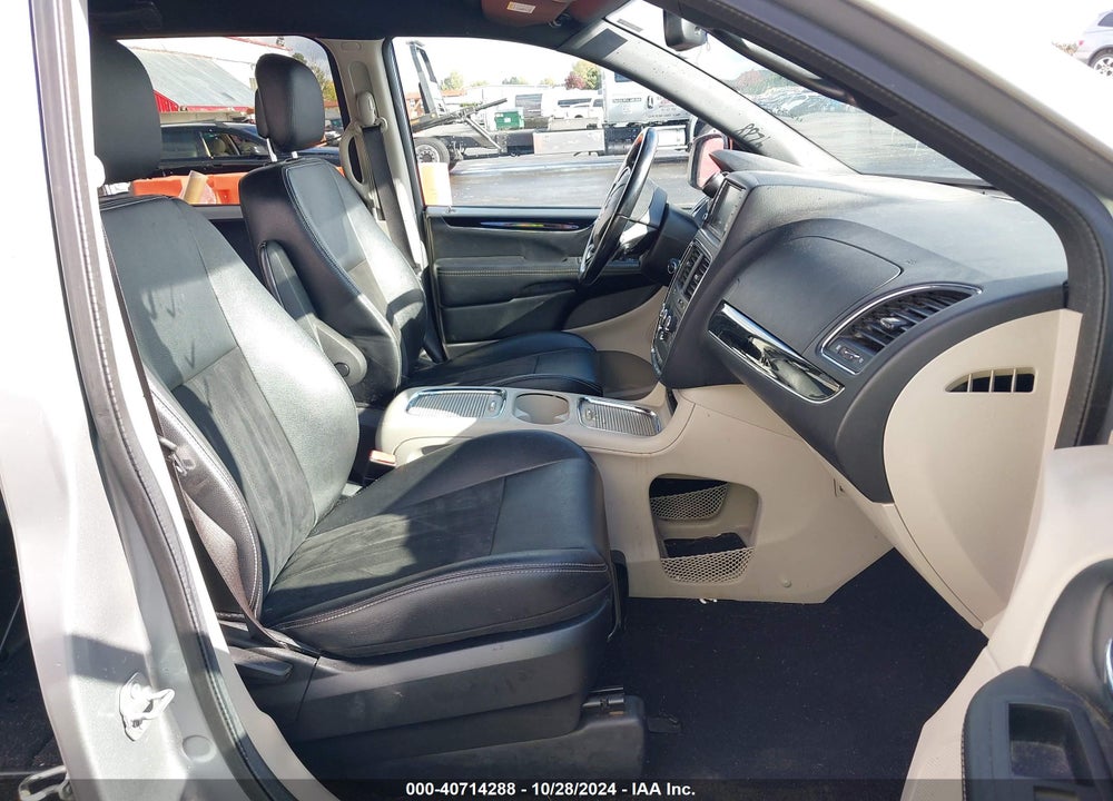 2019 DODGE GRAND CARAVAN SXT VIN: 2C4RDGCG2KR802426