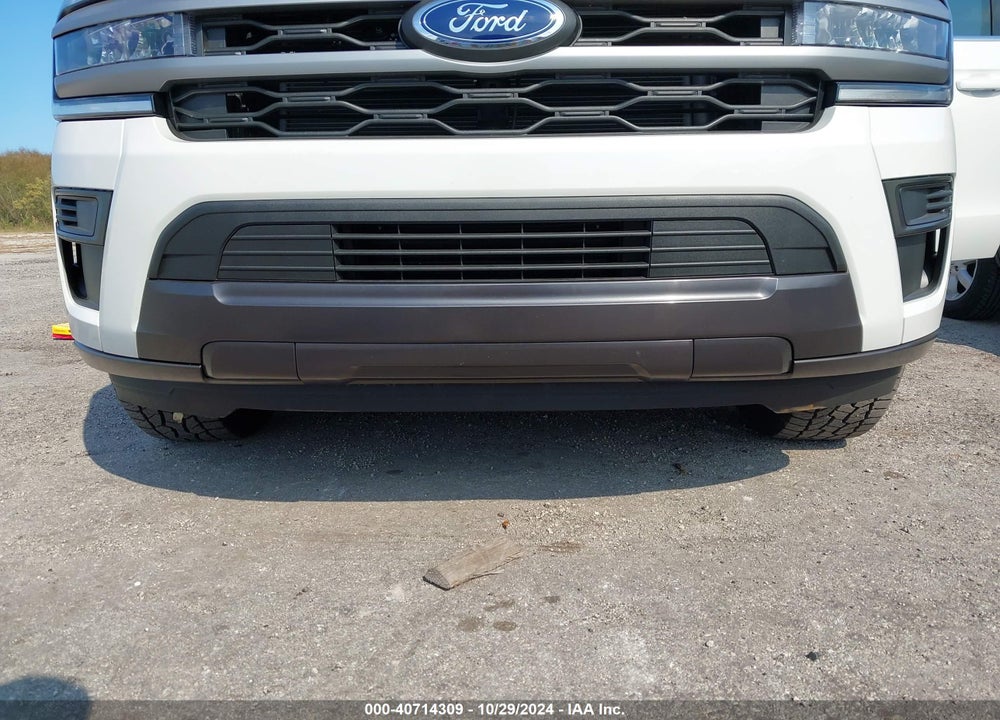2024 FORD EXPEDITION XLT VIN: 1FMJU1H85REA60067