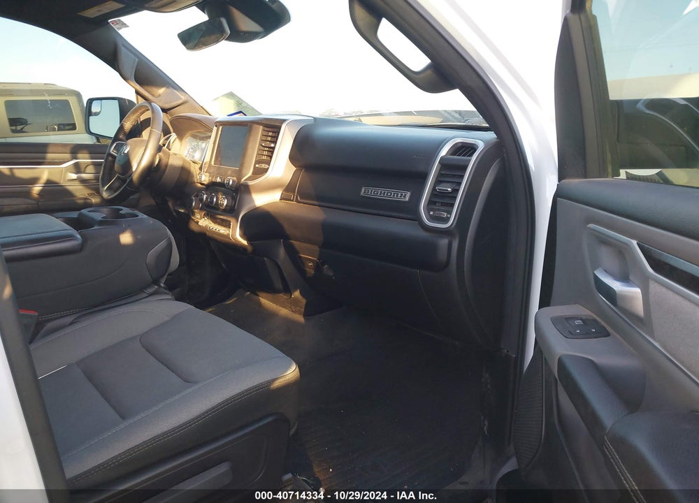 2022 RAM 1500 BIG HORN 4X4 6'4 BOX VIN: 1C6SRFMT2NN161036