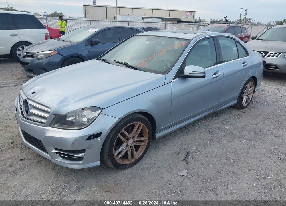 2013 MERCEDES-BENZ C 250 LUXURY/SPORT VIN: WDDGF4HB2DR295314