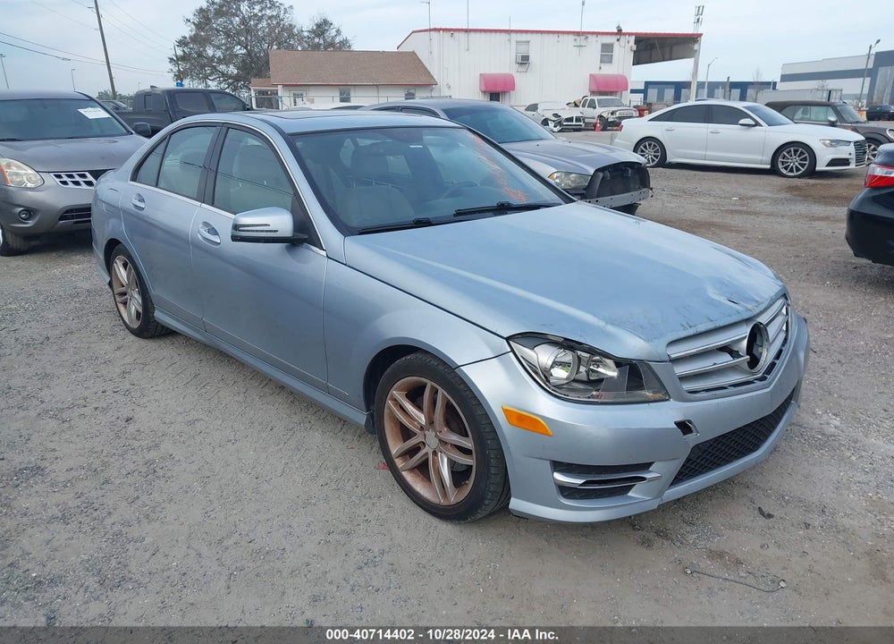 2013 MERCEDES-BENZ C 250 LUXURY/SPORT VIN: WDDGF4HB2DR295314