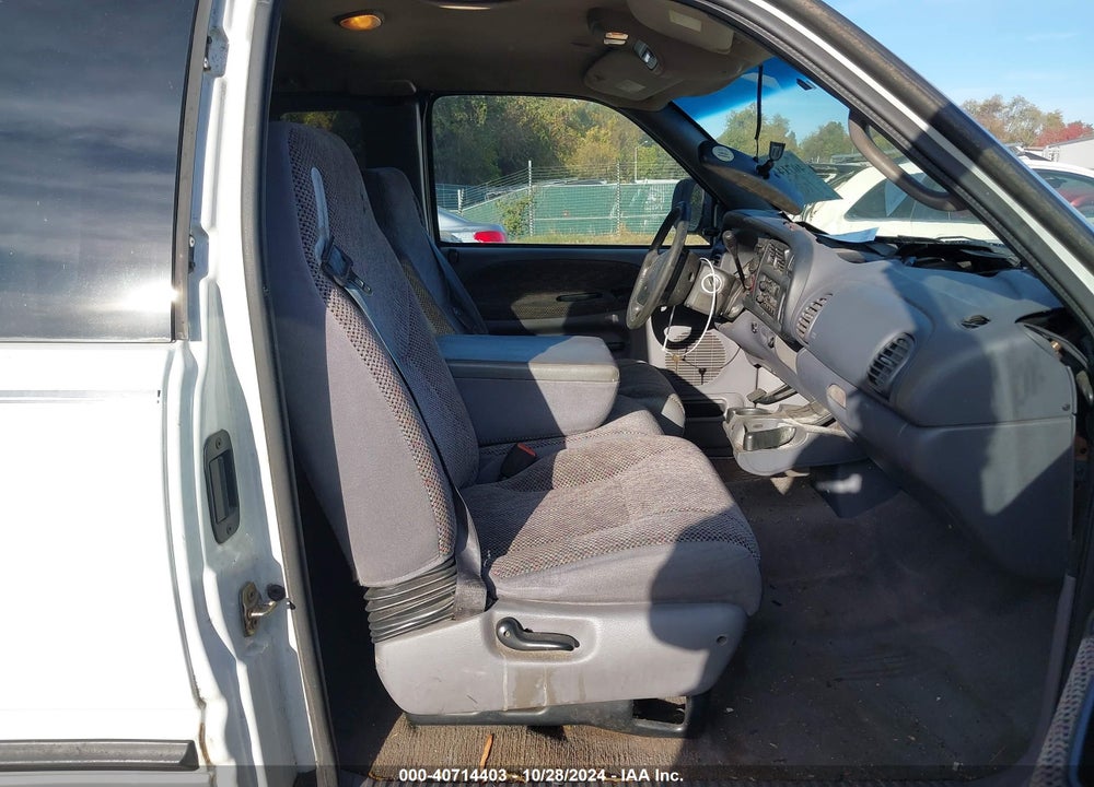 1998 DODGE RAM 1500 ST VIN: 1B7HC13Z0WJ200177