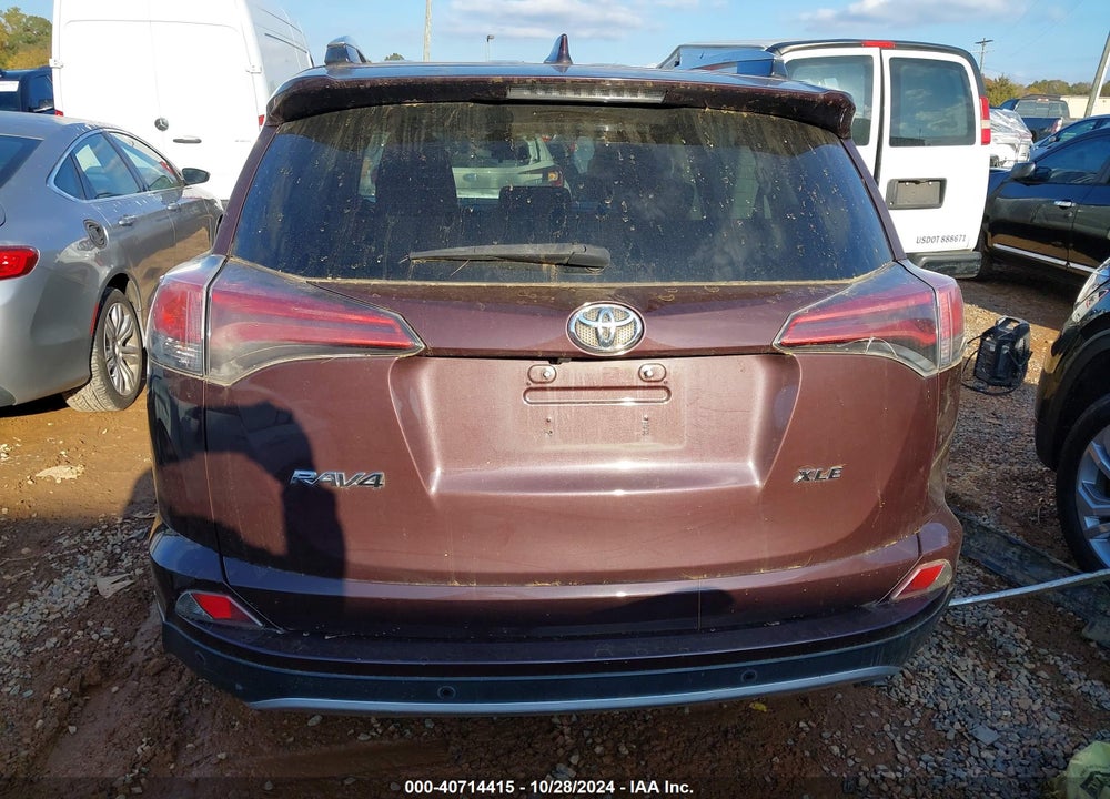 2016 TOYOTA RAV4 XLE VIN: 2T3WFREV2GW295576