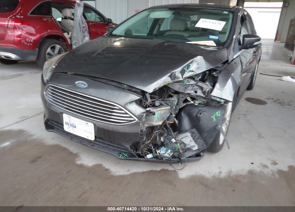 2018 FORD FOCUS TITANIUM VIN: 1FADP3J2XJL271801