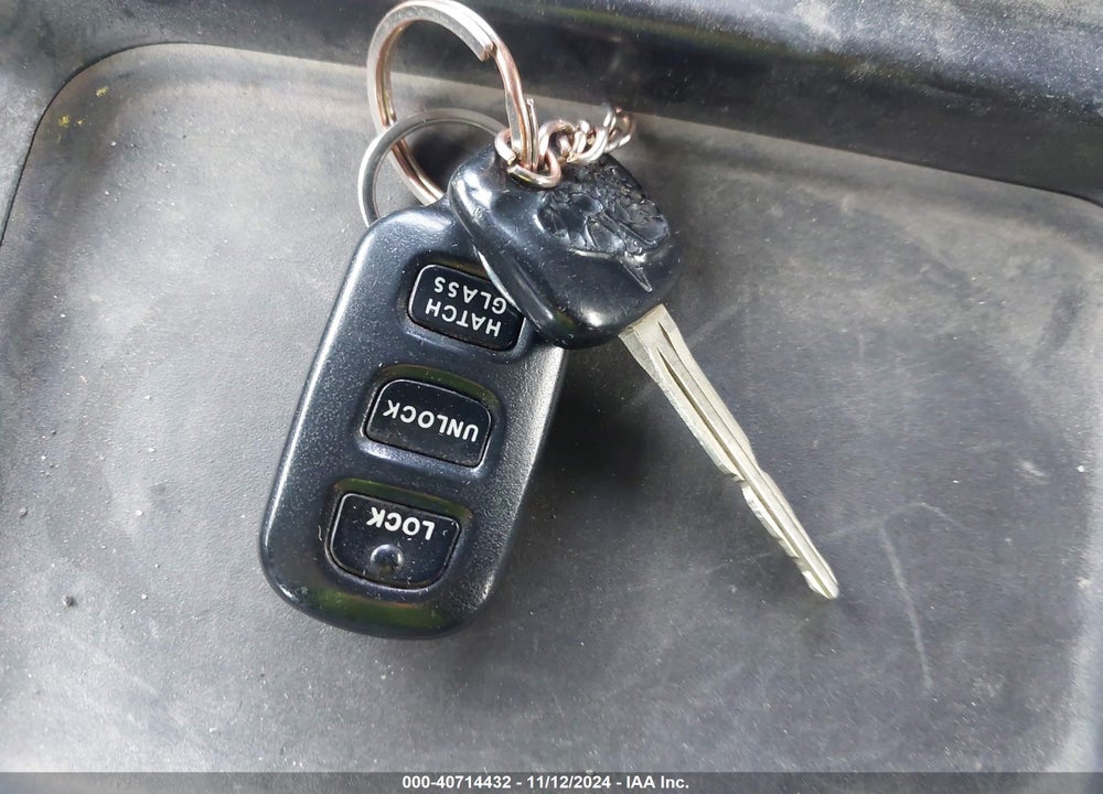 2004 PONTIAC VIBE VIN: 5Y2SL628X4Z470477