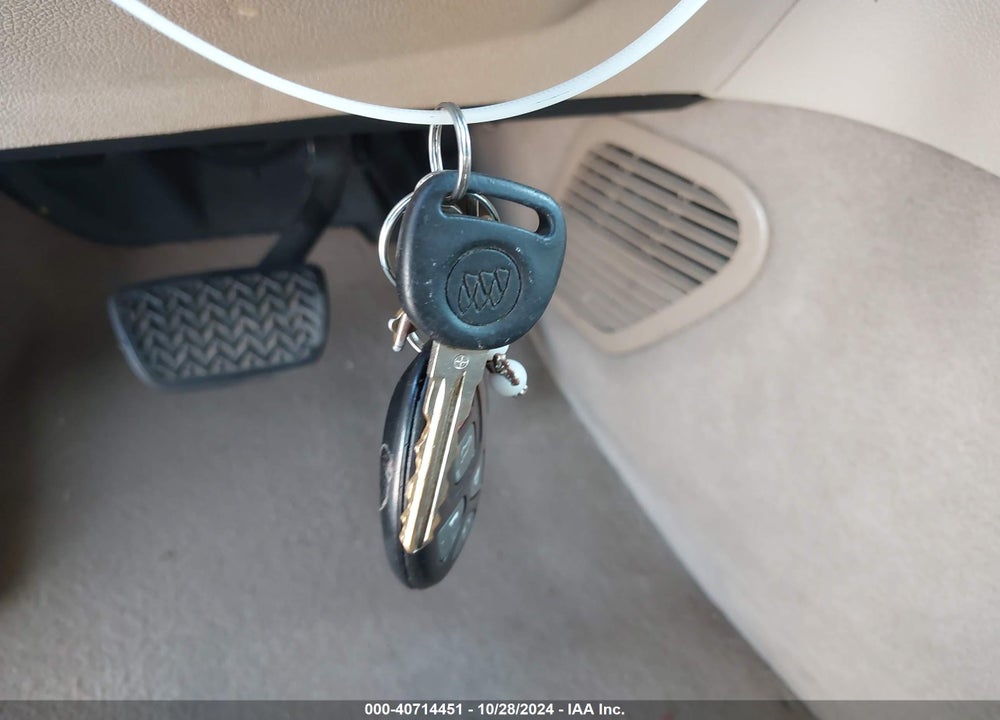 2011 BUICK ENCLAVE 2XL VIN: 5GAKRCED9BJ338961