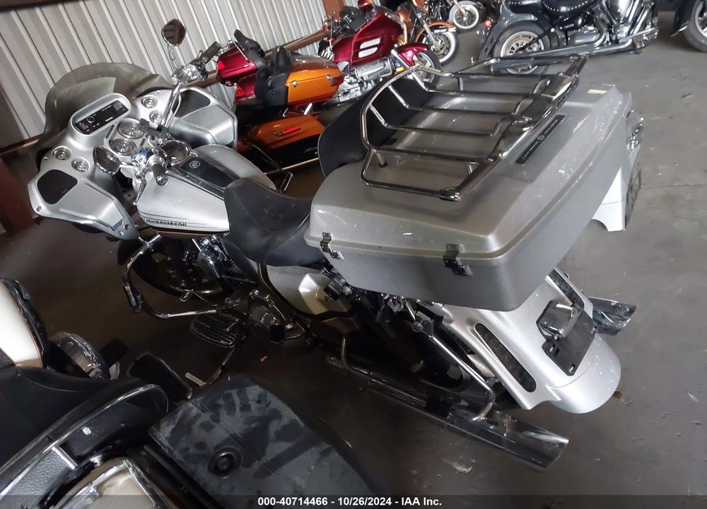 2009 HARLEY-DAVIDSON FLTRSE3 VIN: 1HD1PV8199Y954821