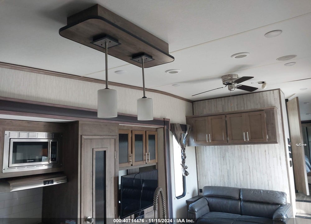 2019 FOREST RIVER SABRE VIN: 5ZT3SRWB3K6102671