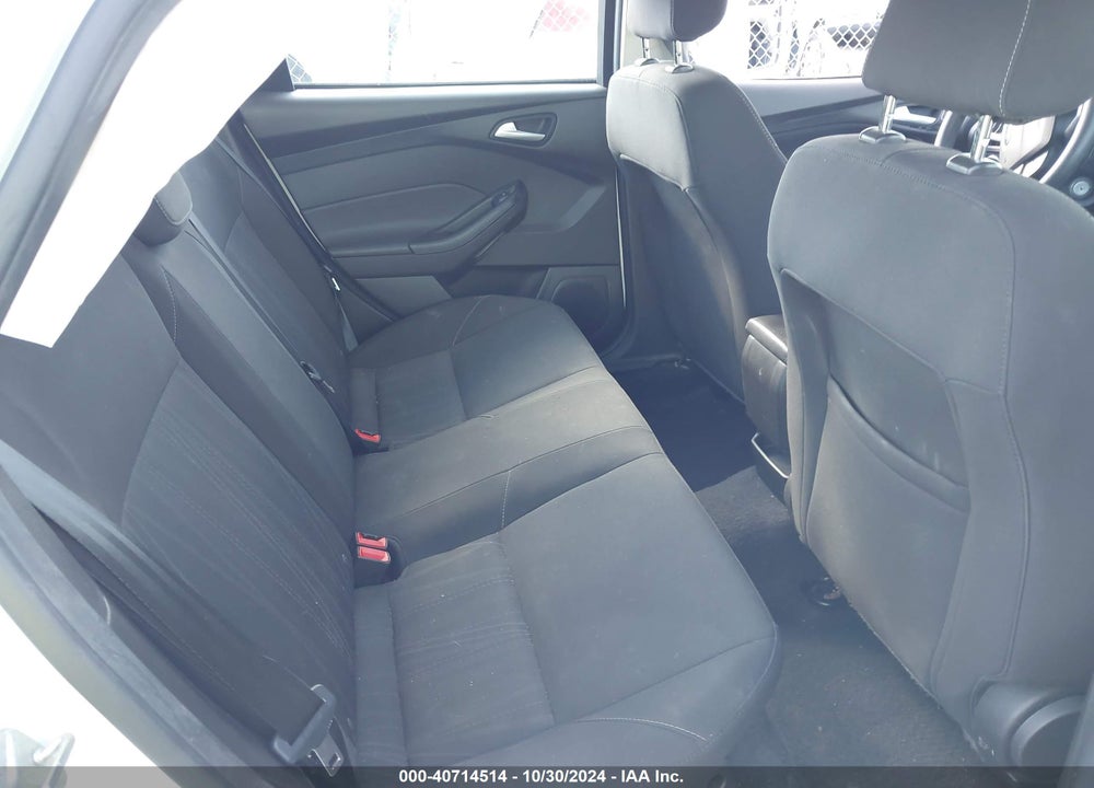 2018 FORD FOCUS SE VIN: 1FADP3F24JL207486
