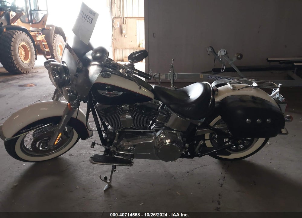 2011 HARLEY-DAVIDSON FLSTN VIN: 1HD1JD51XBB013306