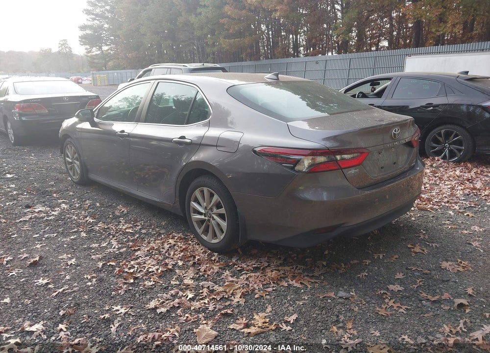 2022 TOYOTA CAMRY LE AWD VIN: 4T1R11BK8NU068583