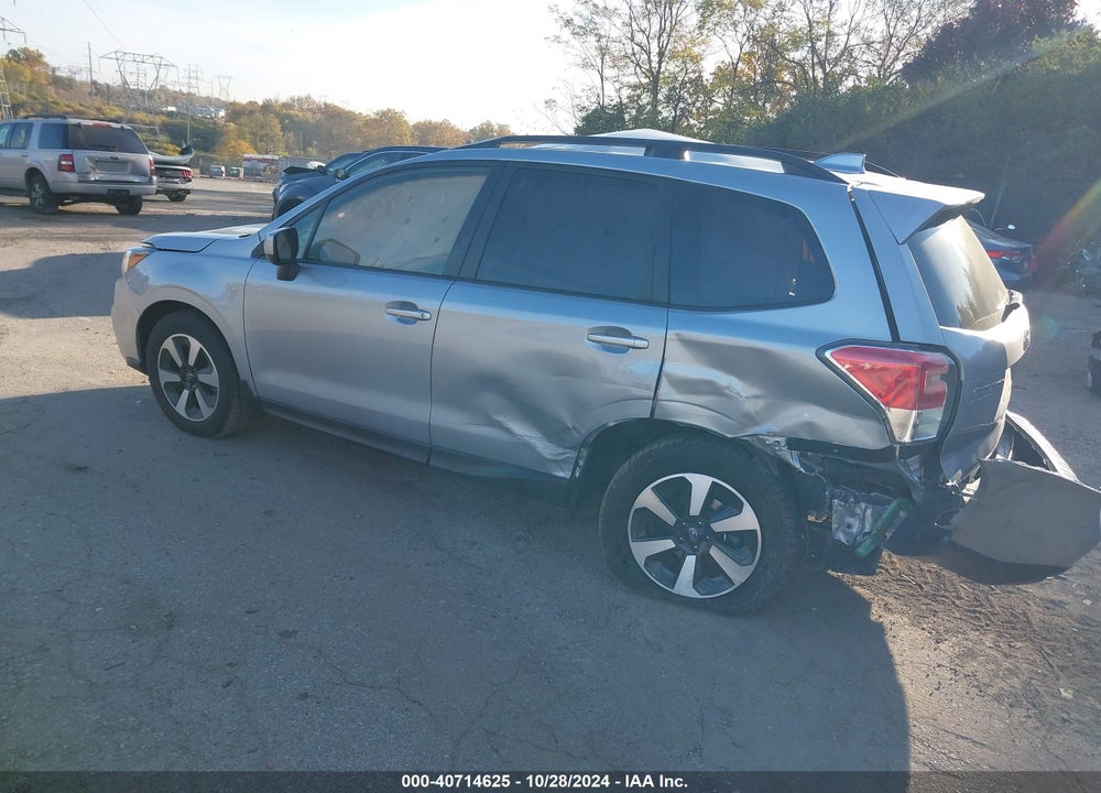 2018 SUBARU FORESTER 2.5I PREMIUM VIN: JF2SJAGC8JH470423