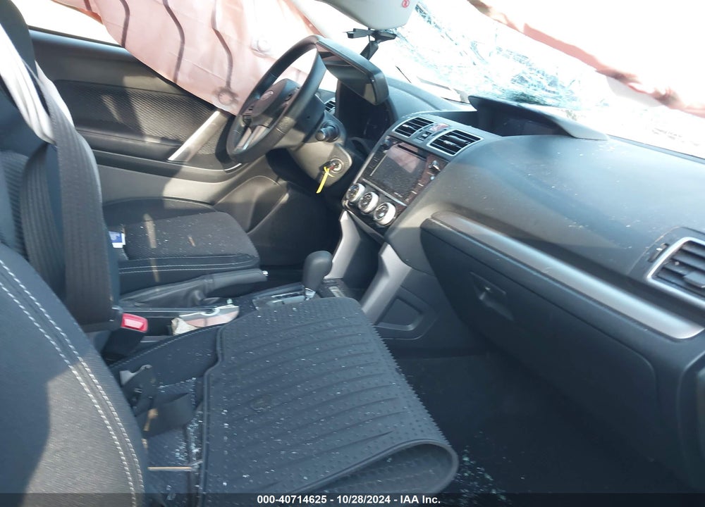2018 SUBARU FORESTER 2.5I PREMIUM VIN: JF2SJAGC8JH470423