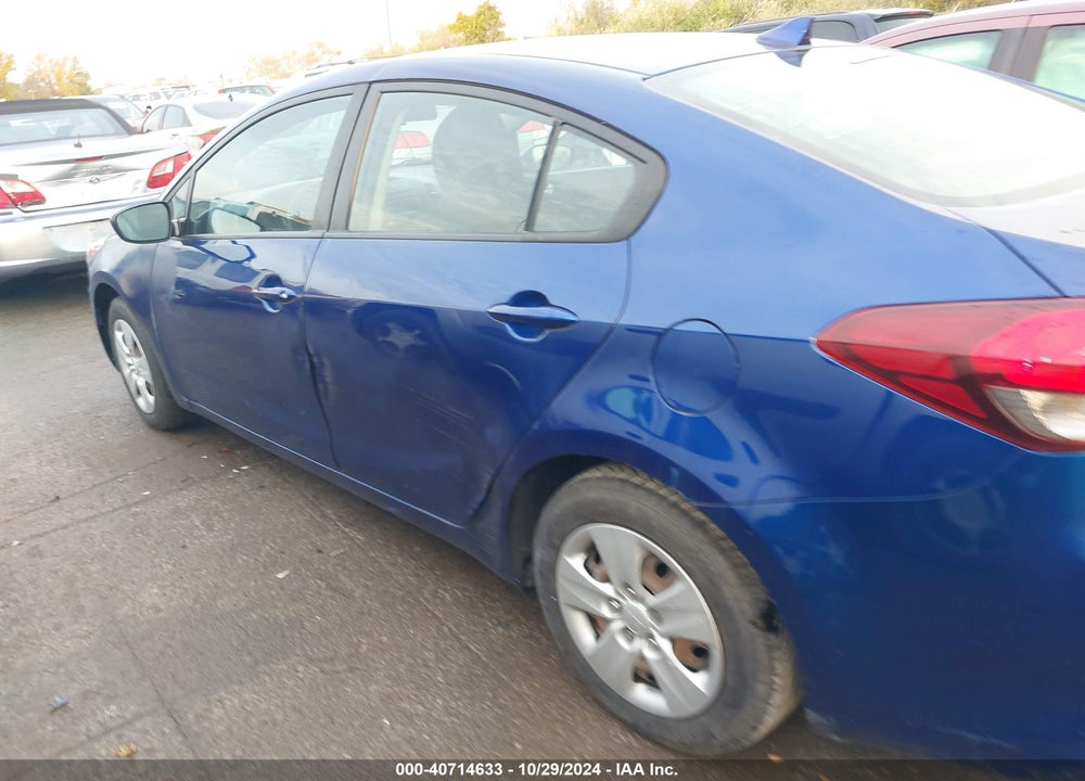2018 KIA FORTE LX VIN: 3KPFK4A71JE179245