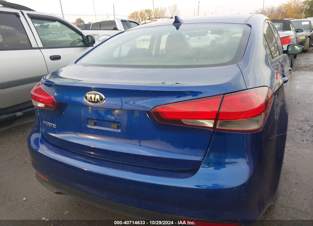 2018 KIA FORTE LX VIN: 3KPFK4A71JE179245