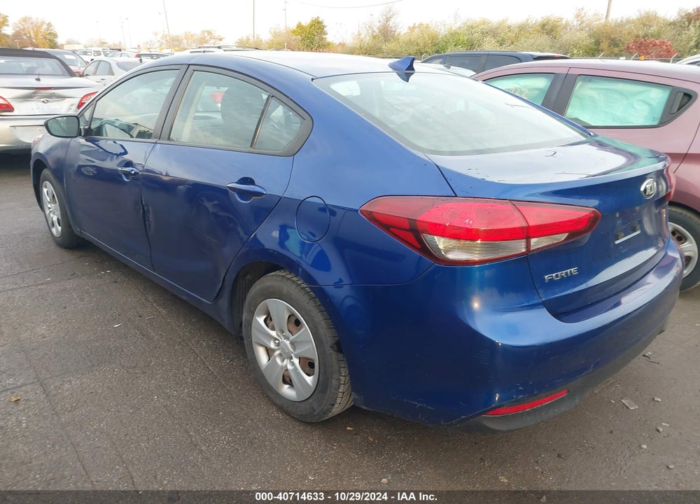 2018 KIA FORTE LX VIN: 3KPFK4A71JE179245