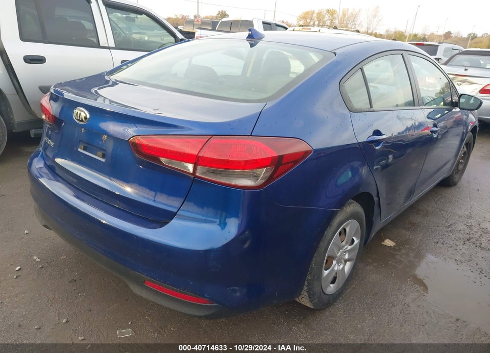 2018 KIA FORTE LX VIN: 3KPFK4A71JE179245