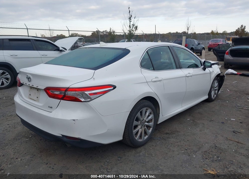 2019 TOYOTA CAMRY LE VIN: 4T1B11HK6KU258239