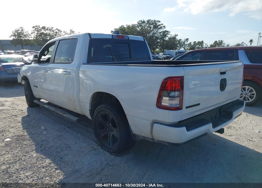 2022 RAM 1500 BIG HORN 4X2 5'7 BOX VIN: 1C6RREFG2NN275093