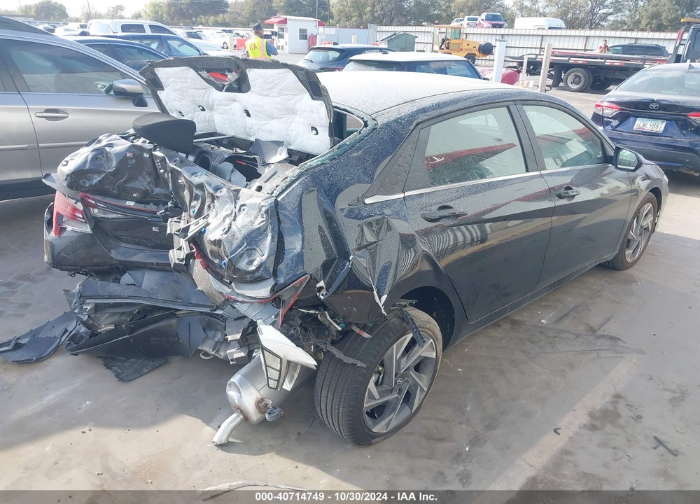 2024 HYUNDAI ELANTRA VIN: KMHLS4DG2RU818112