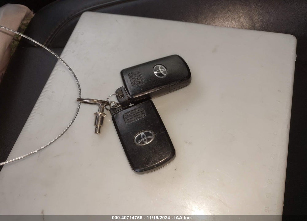 2015 TOYOTA HIGHLANDER XLE V6 VIN: 5TDJKRFH6FS190215