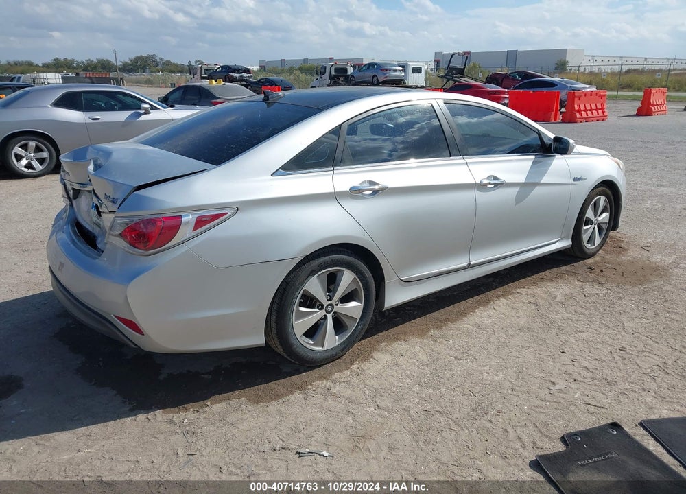 2012 HYUNDAI SONATA HYBRID VIN: KMHEC4A47CA023176