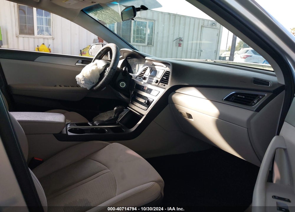 2015 HYUNDAI SONATA SE VIN: 5NPE24AF5FH181277