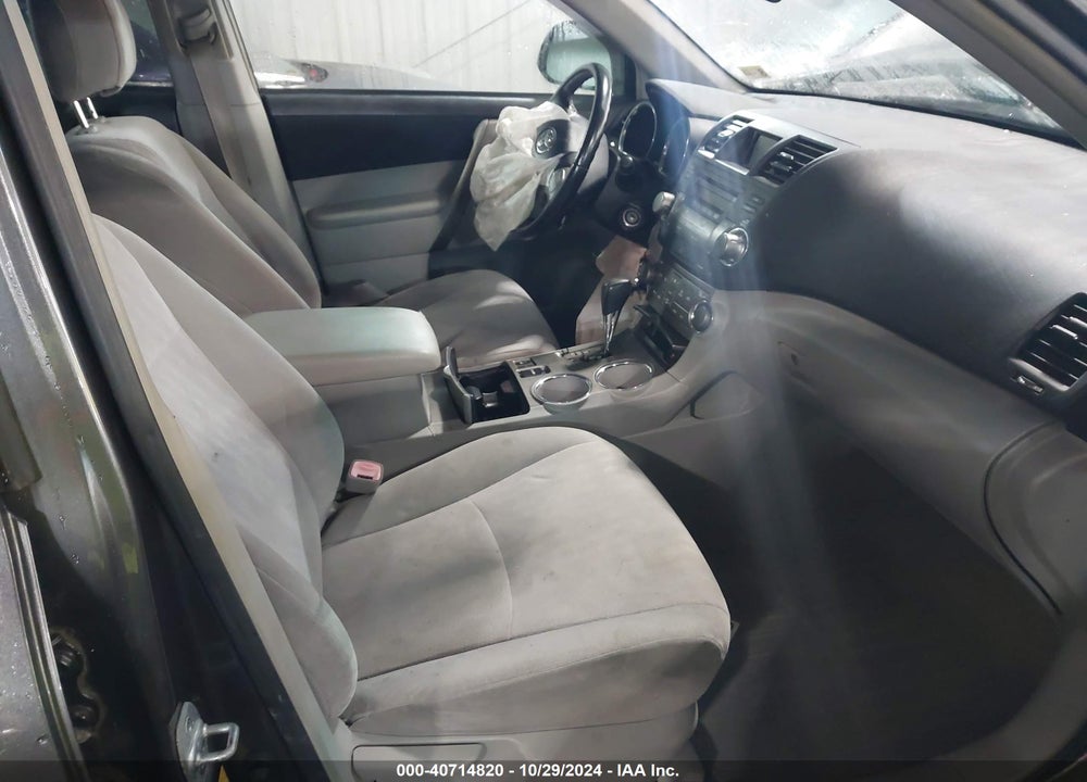 2008 TOYOTA HIGHLANDER SPORT VIN: JTEES43A882011884