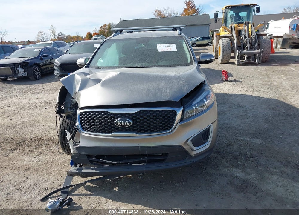 2017 KIA SORENTO 2.4L LX VIN: 5XYPG4A38HG337502