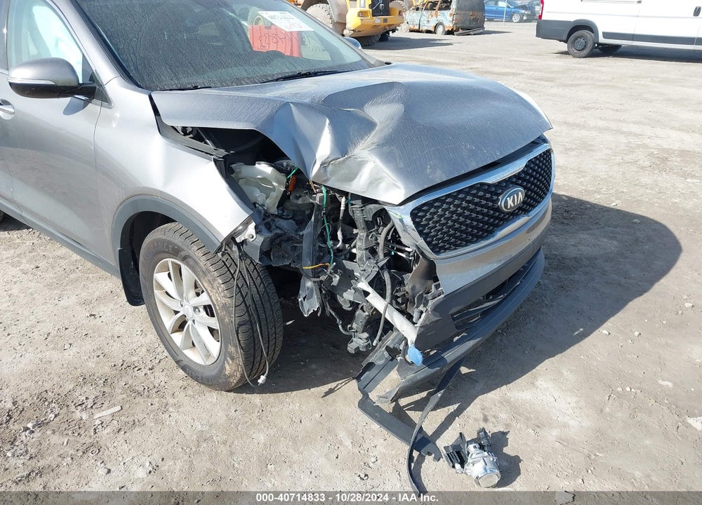 2017 KIA SORENTO 2.4L LX VIN: 5XYPG4A38HG337502