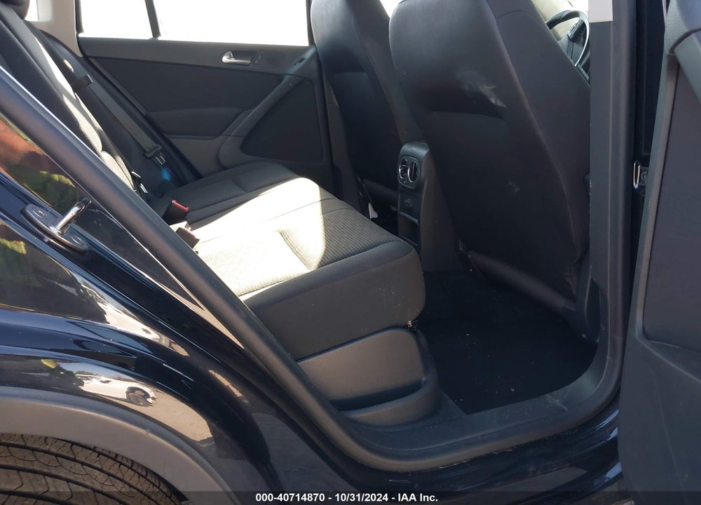 2018 VOLKSWAGEN TIGUAN LIMITED VIN: WVGBV7AX8JK000456