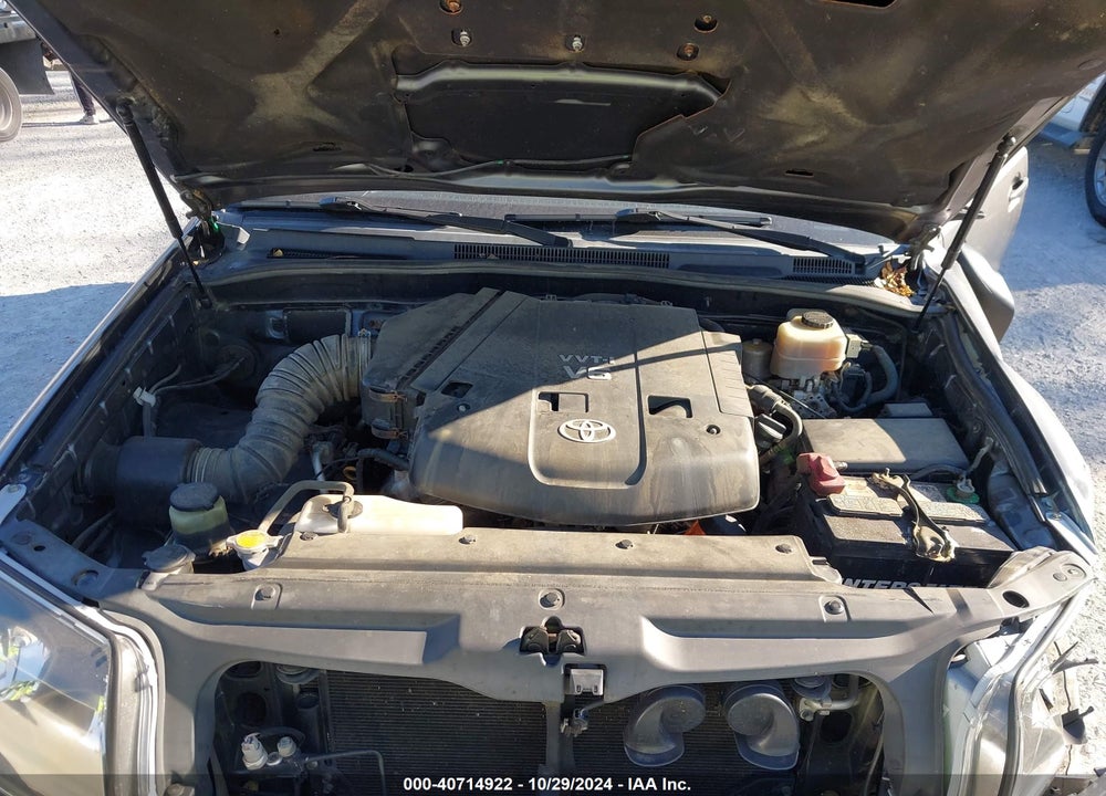 2005 TOYOTA 4RUNNER SR5 SPORT V6 VIN: JTEBU14R650060668