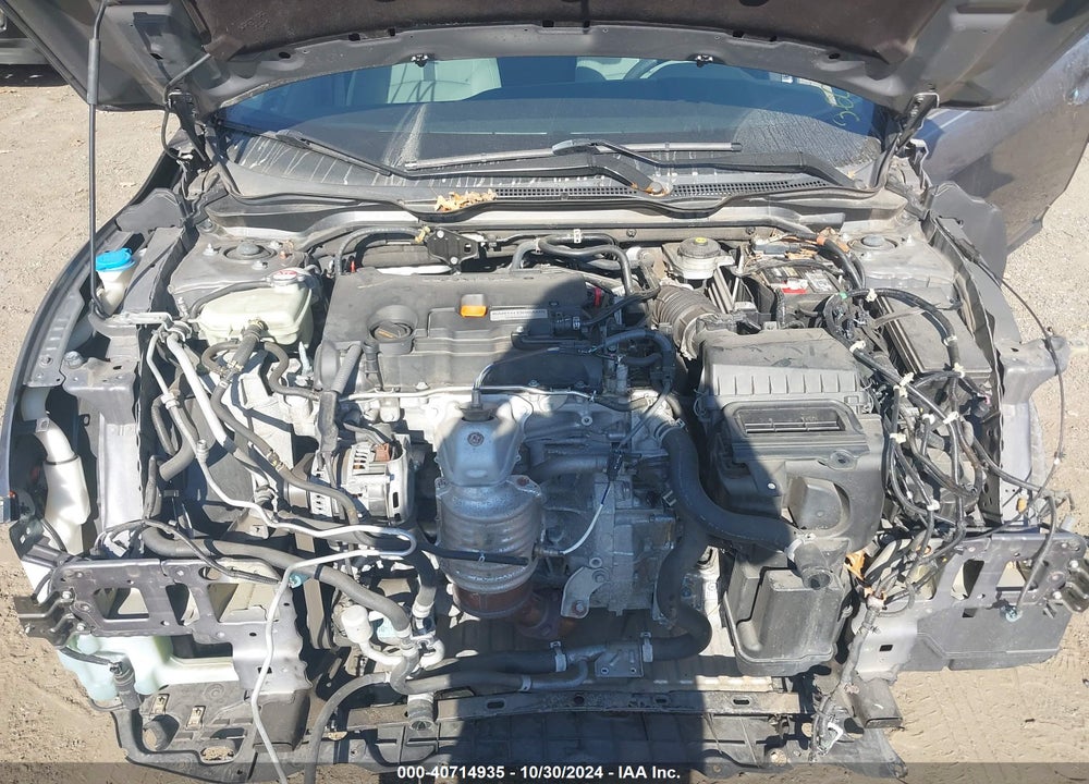 2018 HONDA CIVIC LX VIN: 2HGFC2F51JH610696