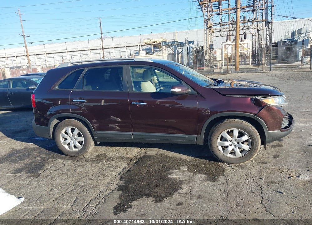 2012 KIA SORENTO LX V6 VIN: 5XYKT4A26CG281291