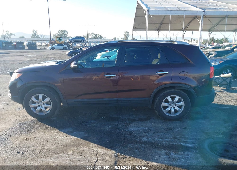 2012 KIA SORENTO LX V6 VIN: 5XYKT4A26CG281291