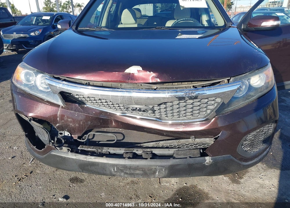 2012 KIA SORENTO LX V6 VIN: 5XYKT4A26CG281291